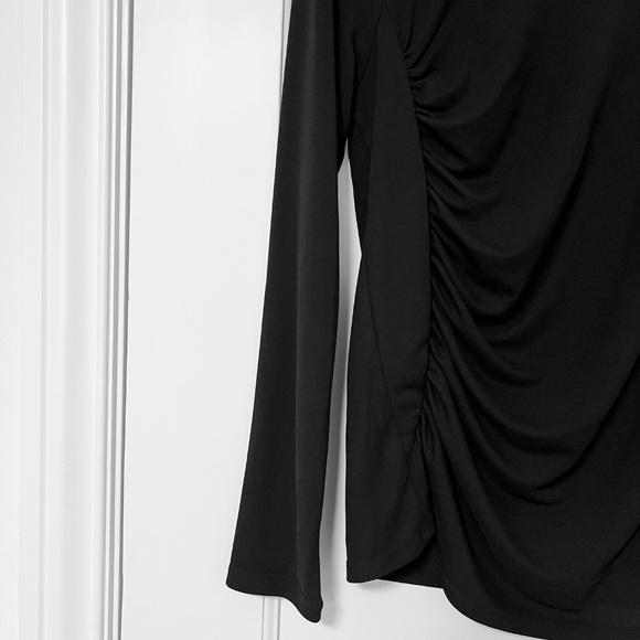 Donna Karan BLACK RUCHED DETAIL TOP - Picture 6 of 11